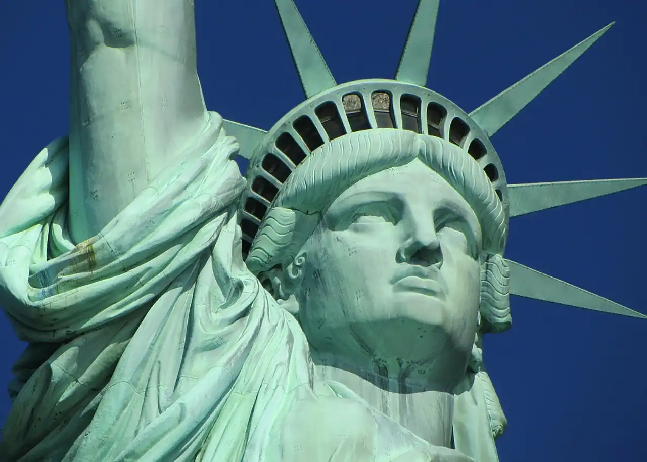 アメリカで働く上での必要な準備や資格