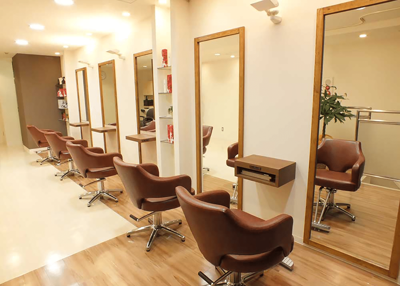 大宮周辺でオススメの美容師求人しているサロン | salon first（サロンファースト）
